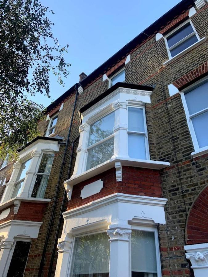 Lovely Spacious 1-Bedroom Flat In Tufnell Park Close To Central Londres Exterior foto